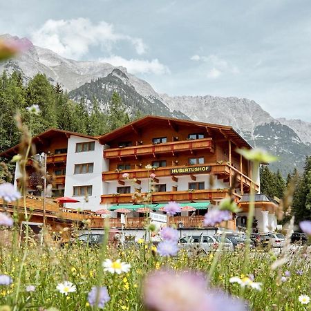 Hotel Hubertushof - Ihr Hotel Mit Herz Leutasch Eksteriør bilde